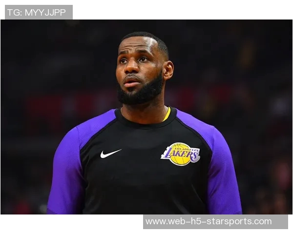 詹姆斯以坚定语气推广新产品展现成熟与过去决策的和解之路