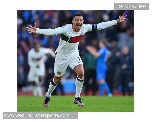 C罗精彩垫射破门却因越位被判无效令人惋惜的瞬间