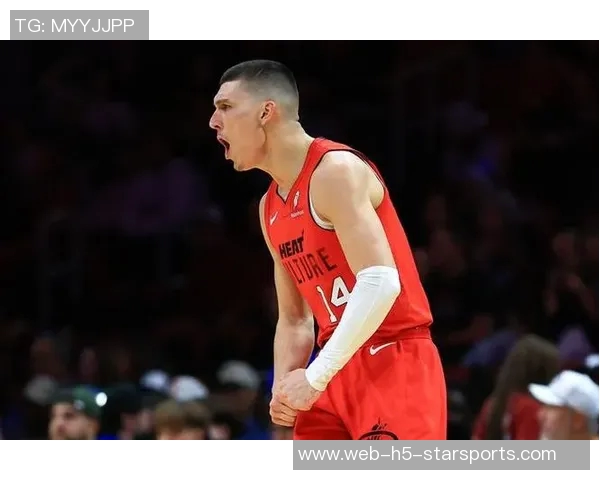 希罗上半场表现出色下半场失常仅得0分球队遭遇困境